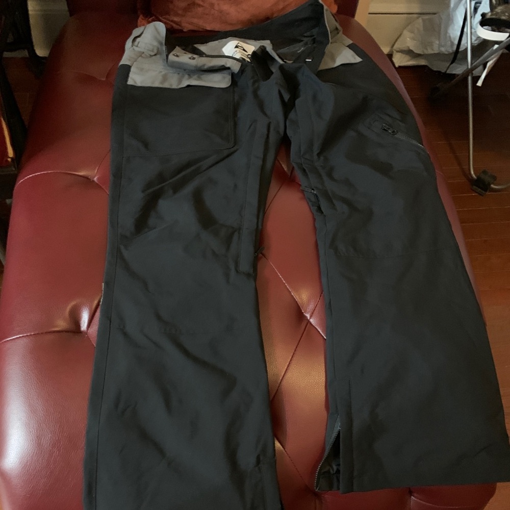 Black/Gray snowboard pants